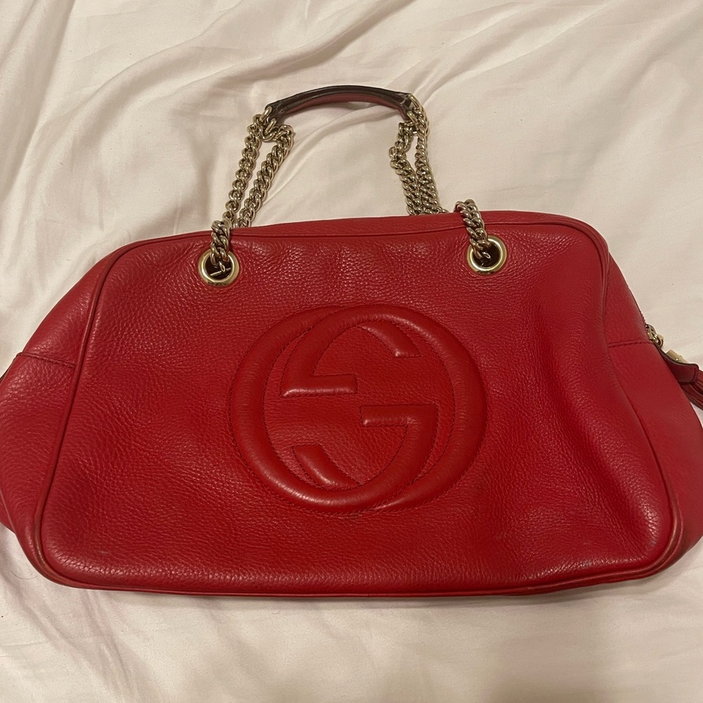 100% Authentic Gucci large soho bag with chain strap